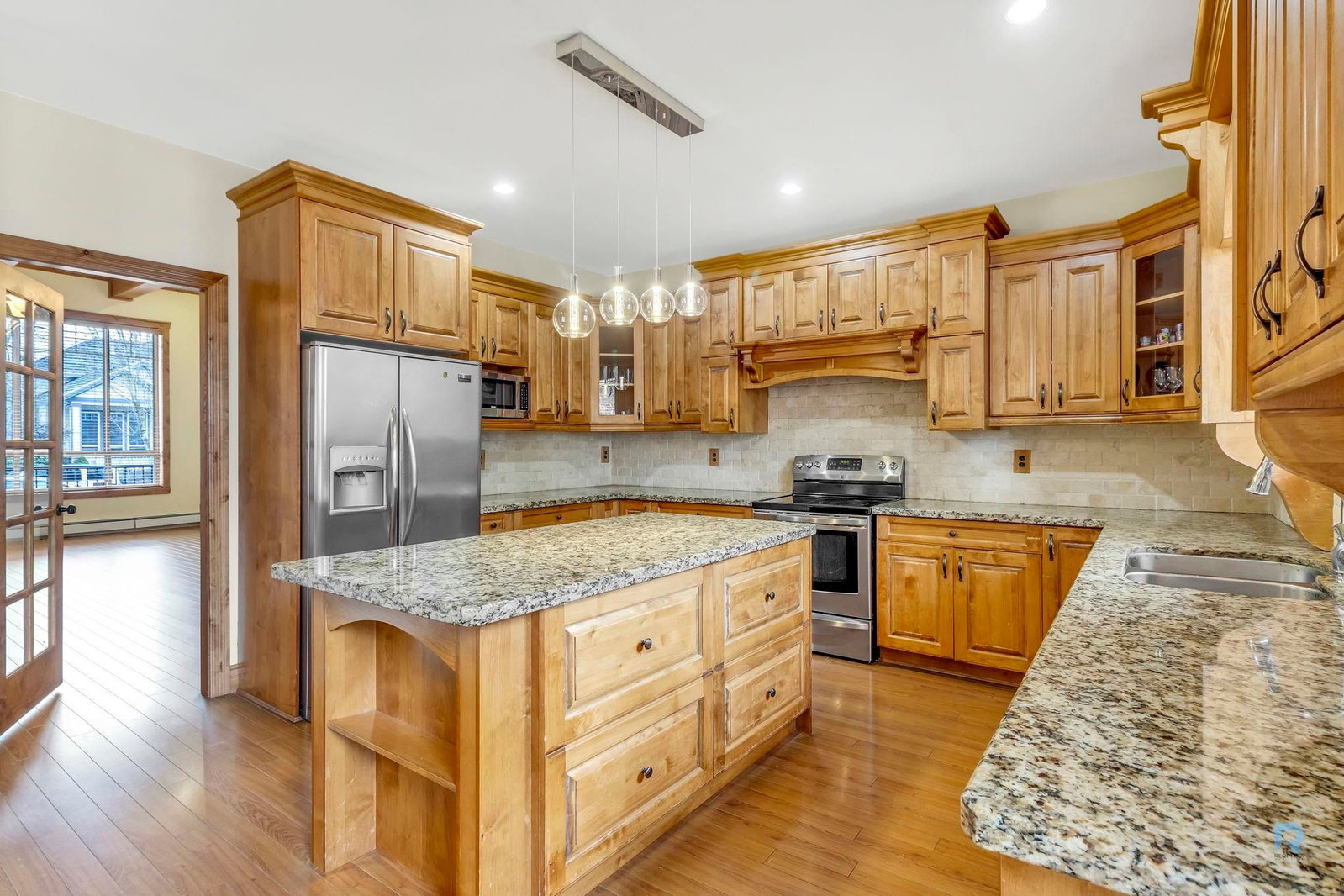 Listing Image 14