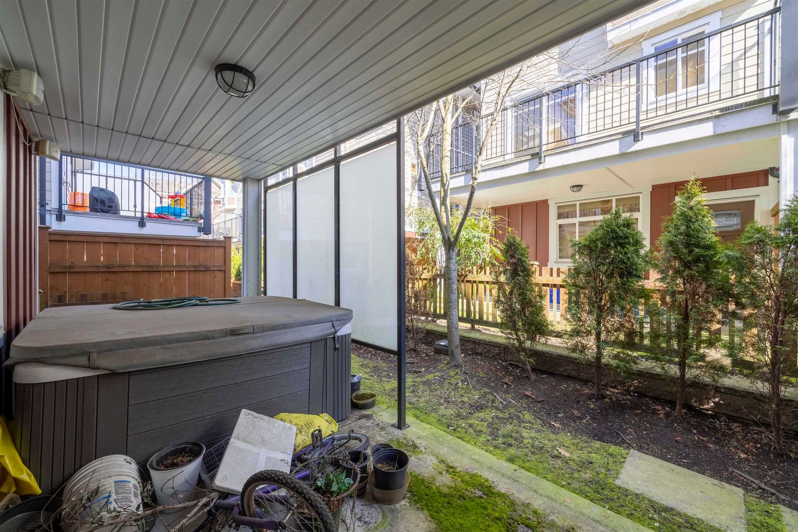 Listing Image 5