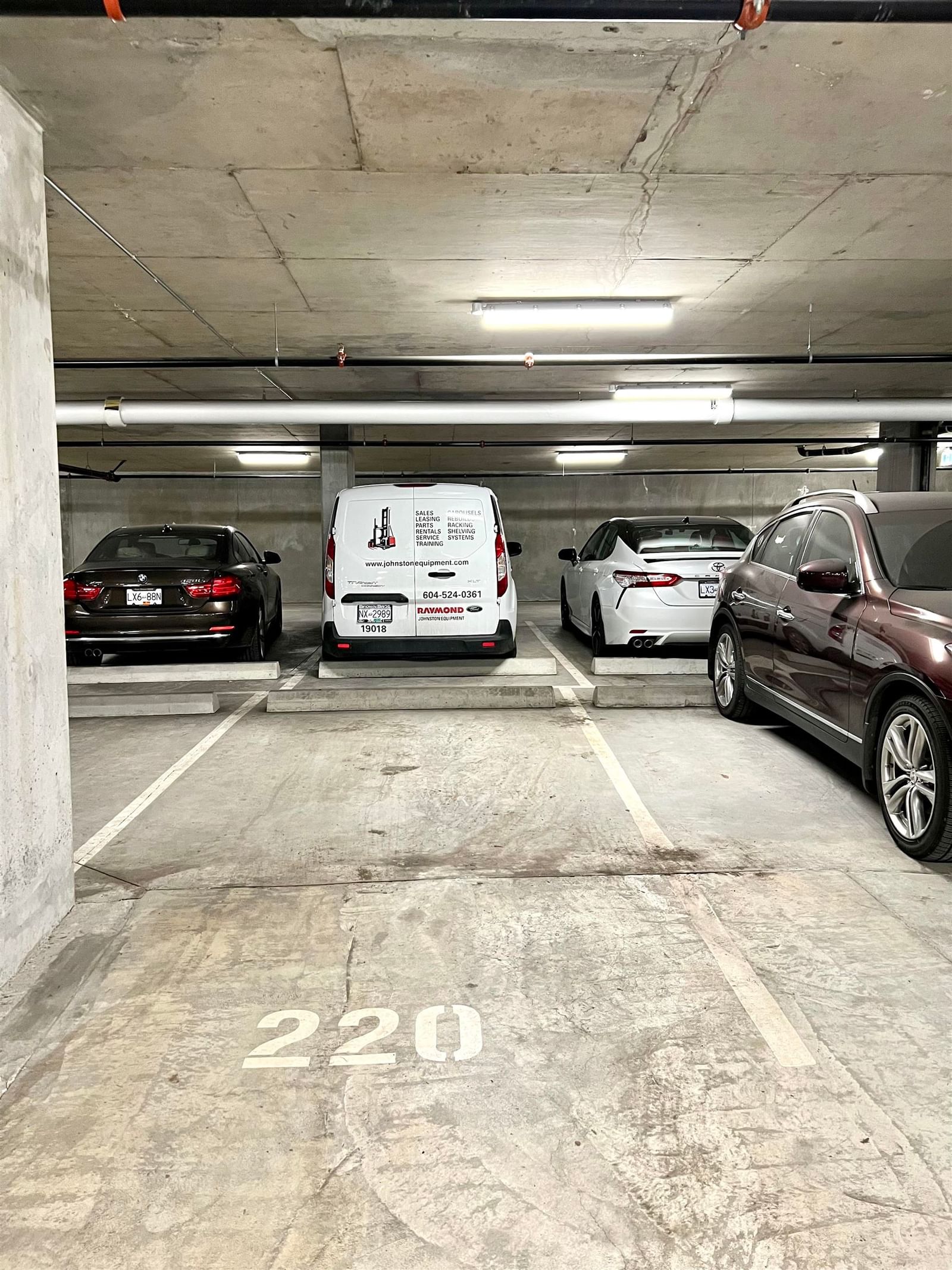 Listing Image 11