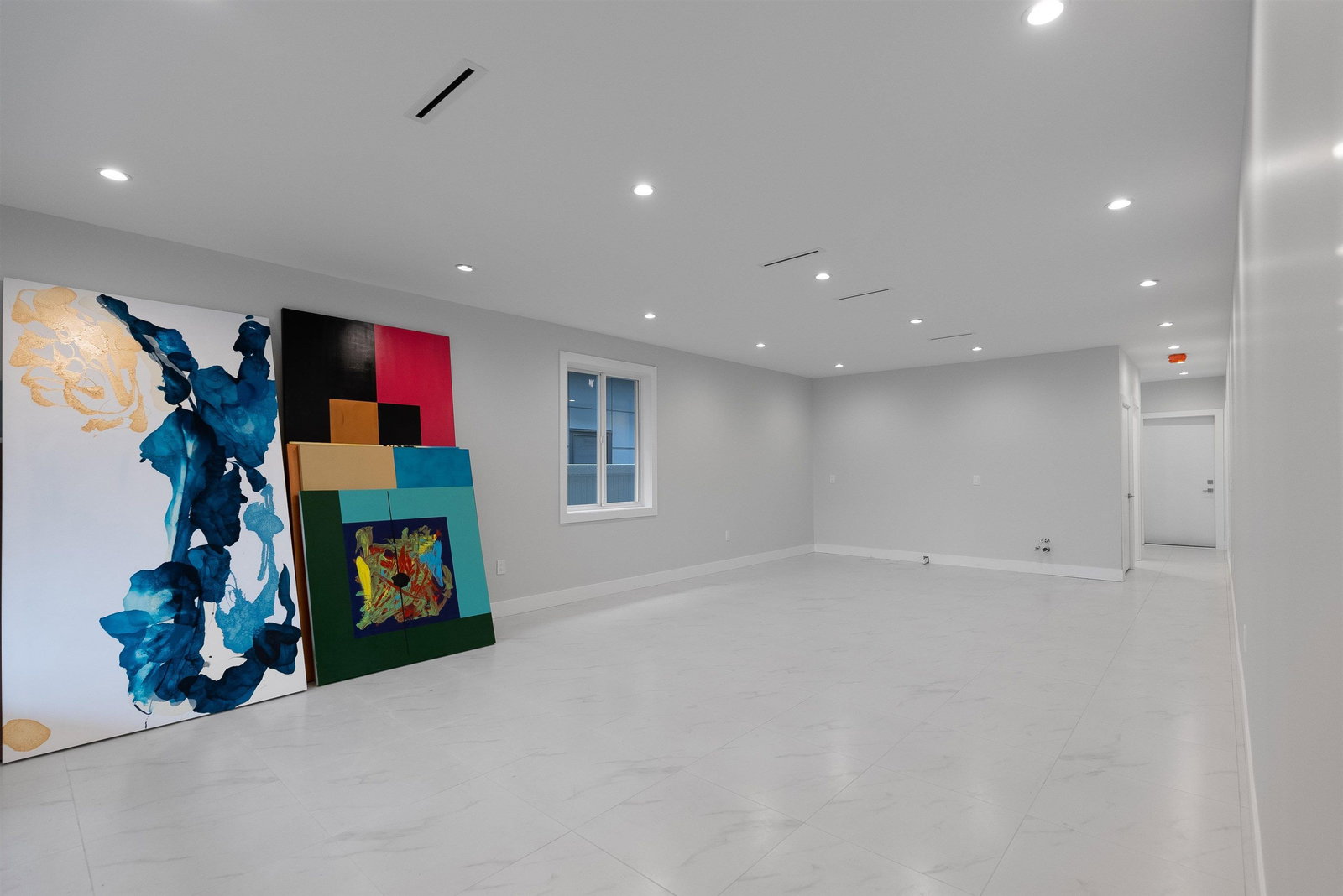Listing Image 24
