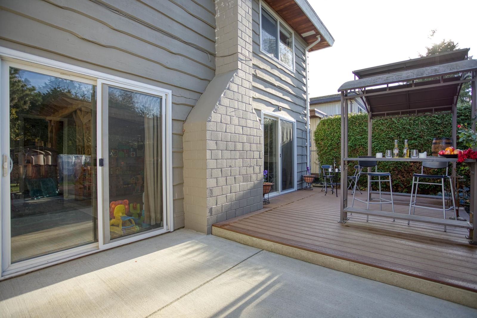 Listing Image 8