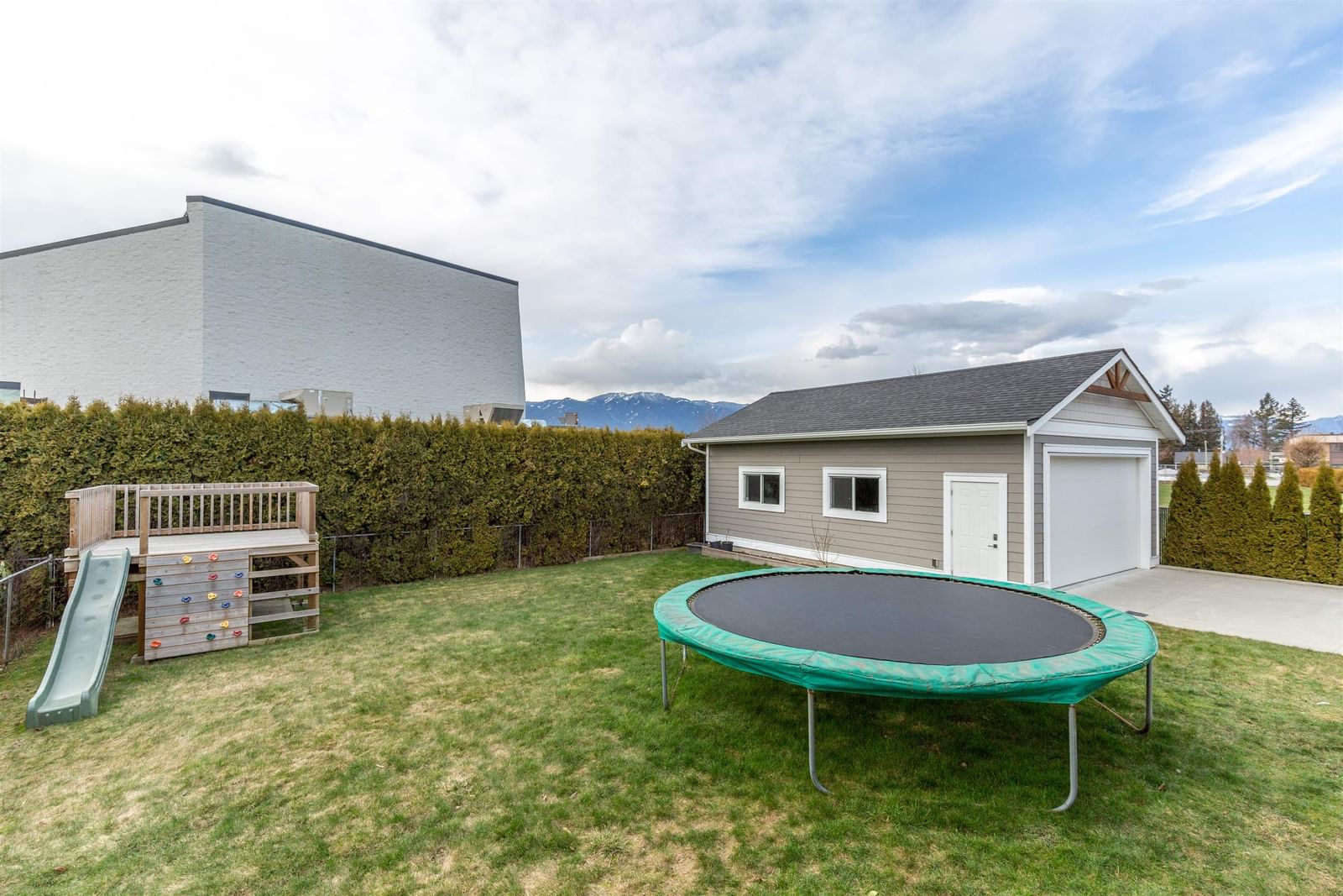 Listing Image 28