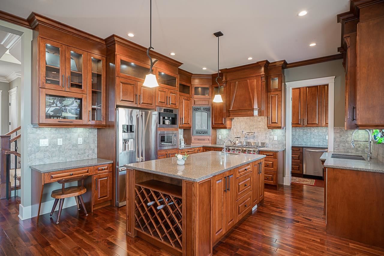 Listing Image 11