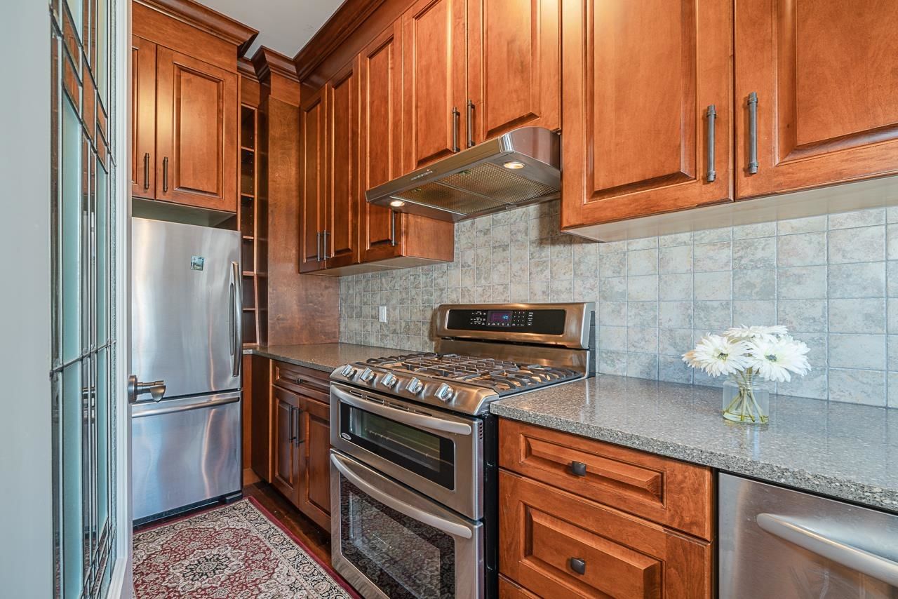 Listing Image 16