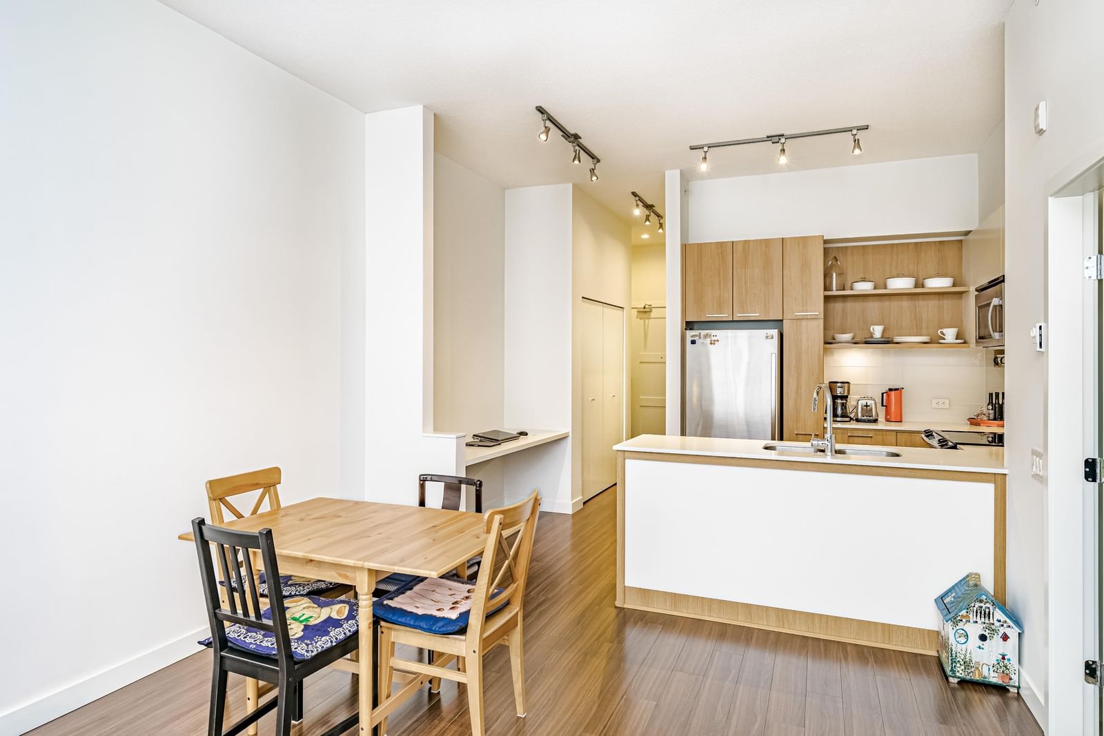 Listing Image 13