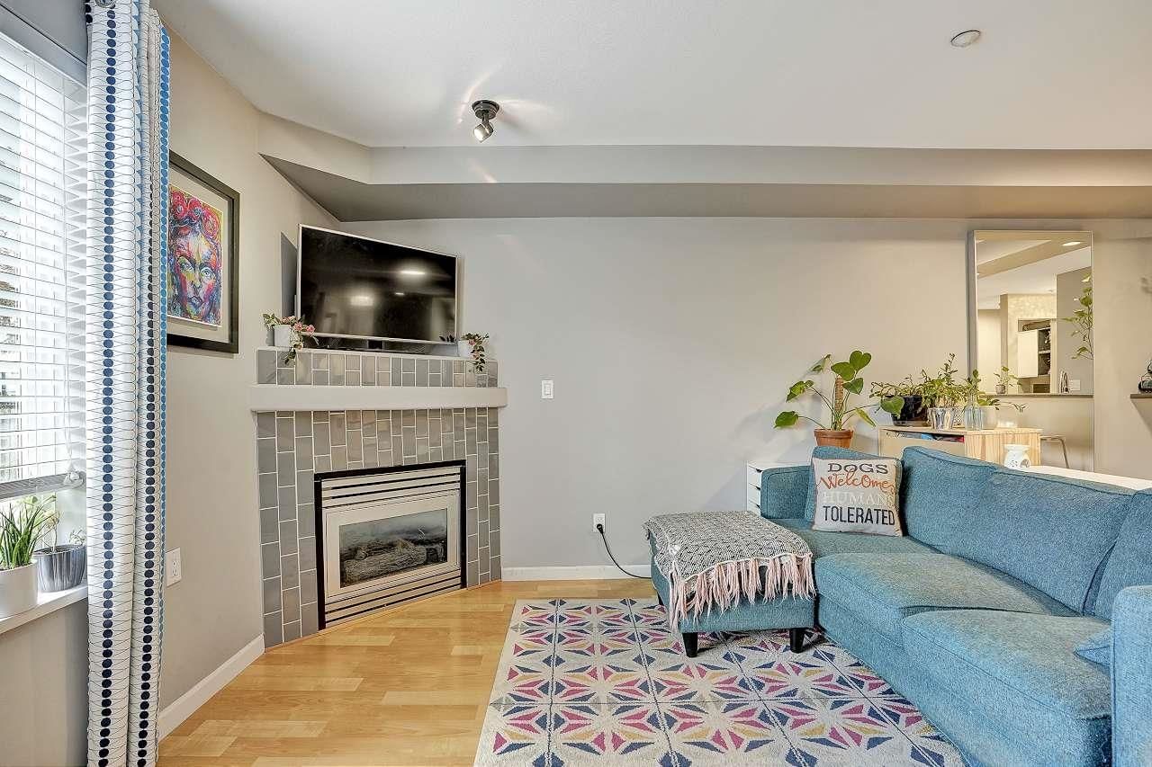 Listing Image 6