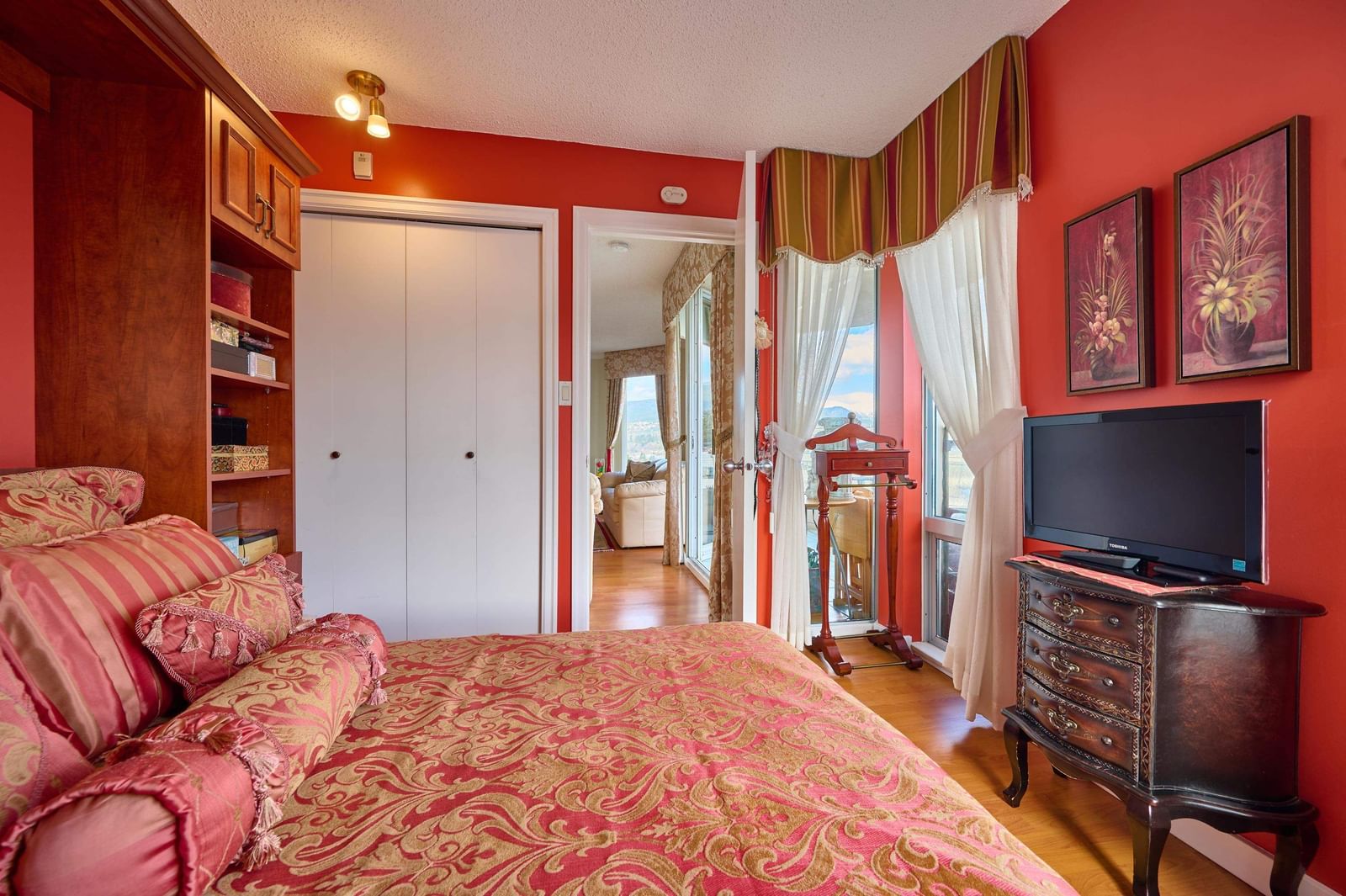 Listing Image 13