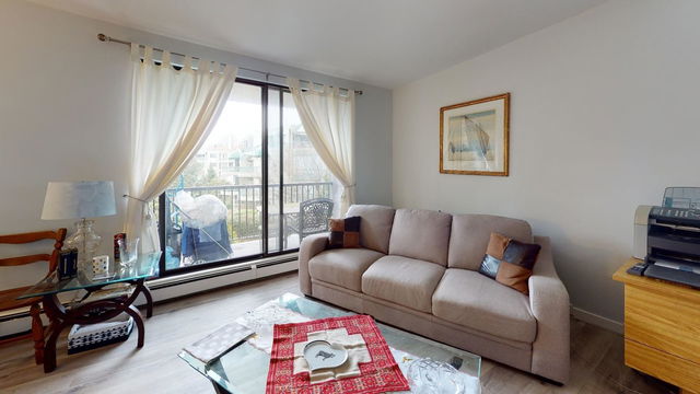 318 - 1740 Southmere Crescent