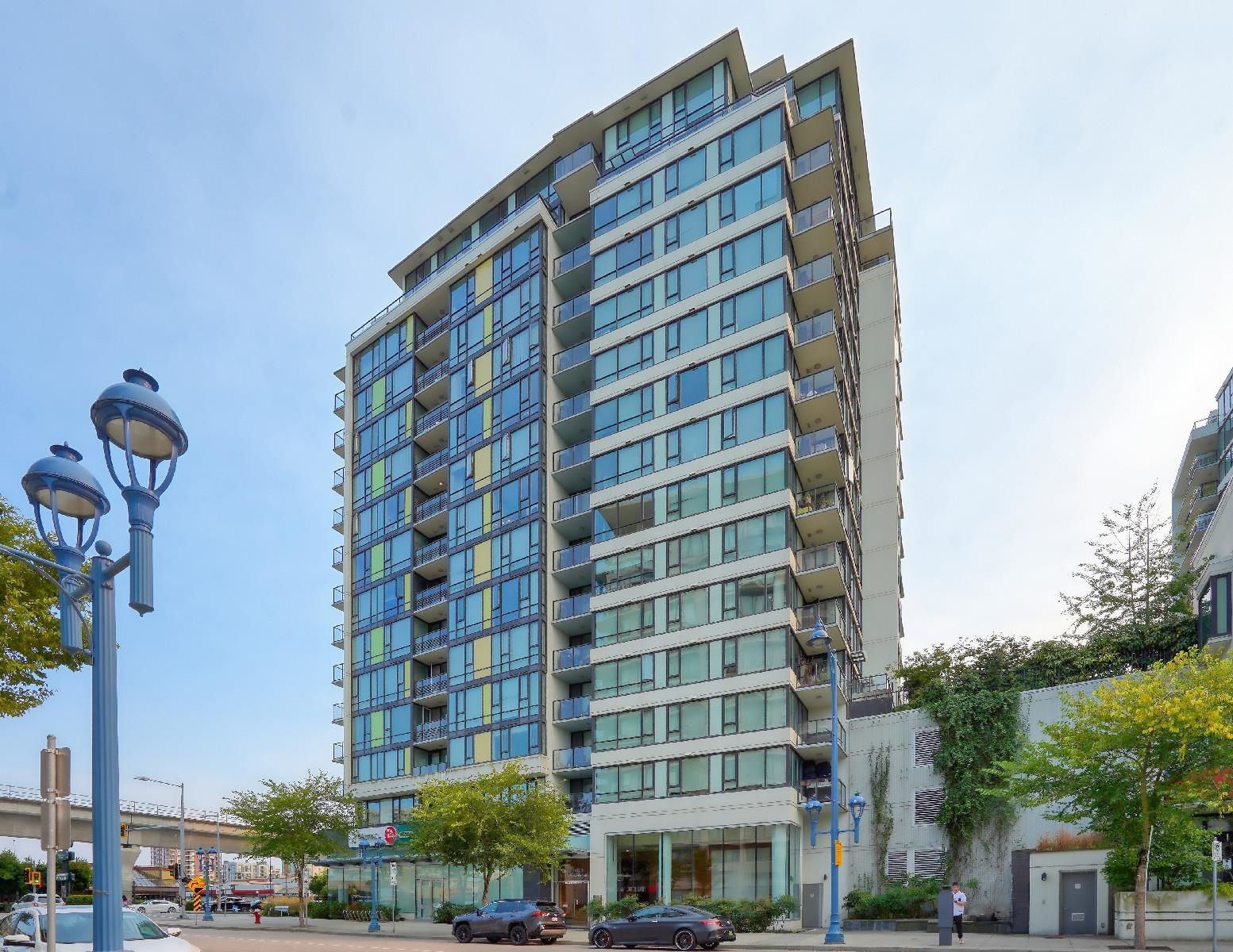 Listing Image 1
