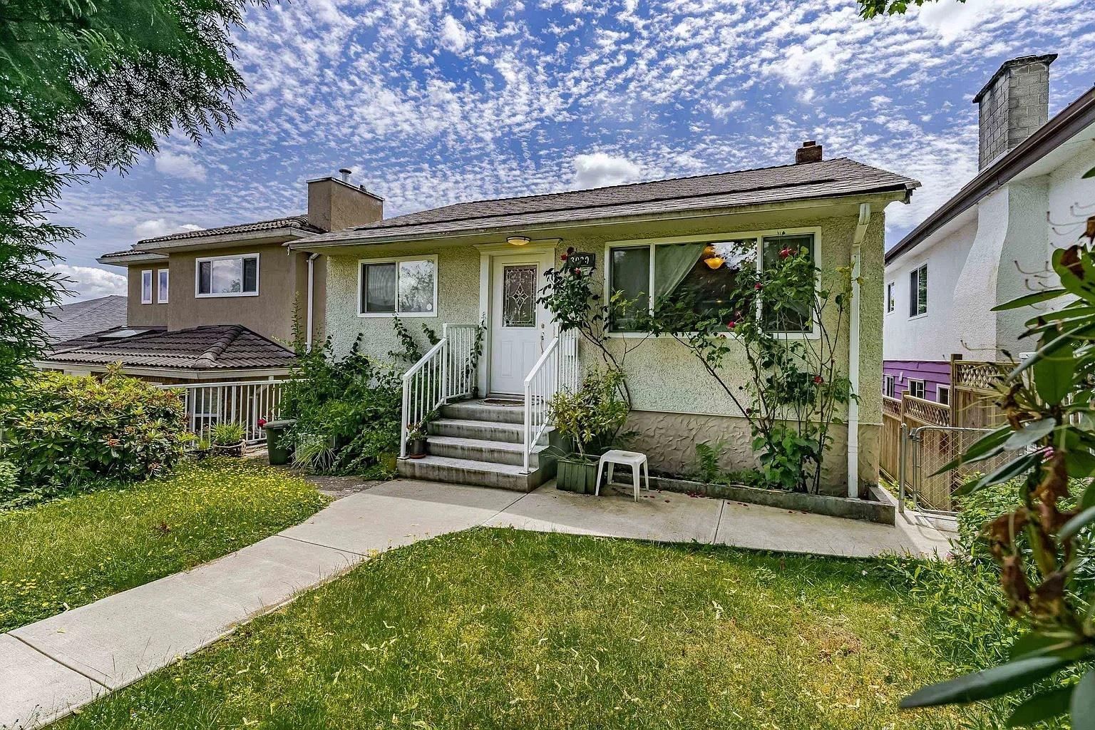 Listing Image 1