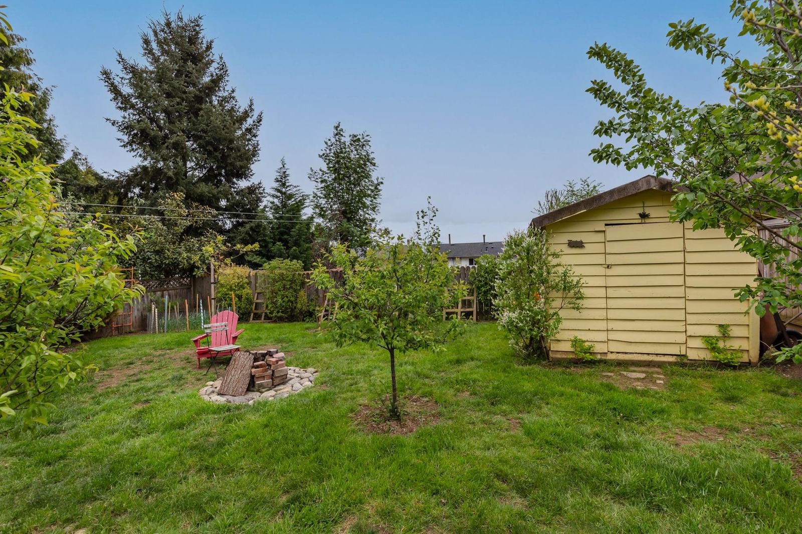 Listing Image 9