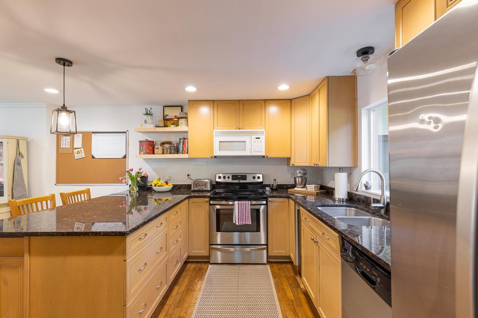 Listing Image 7