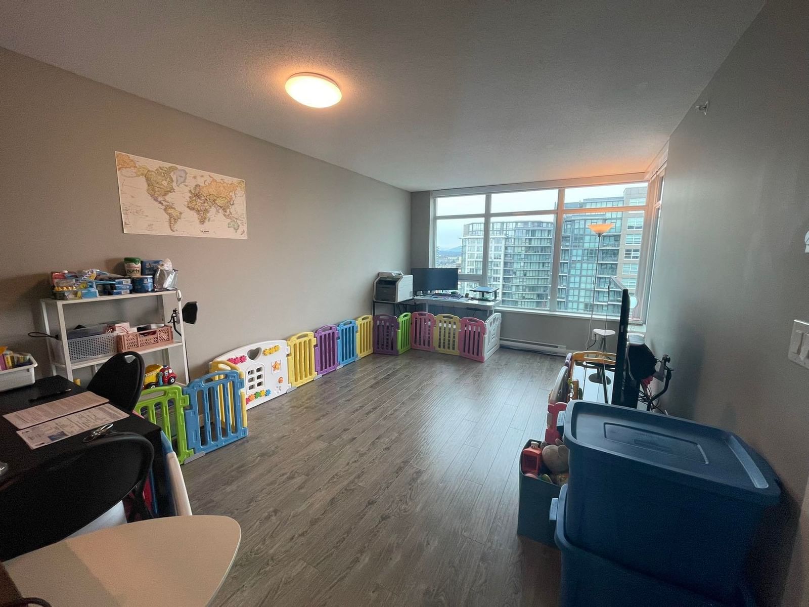 Listing Image 5