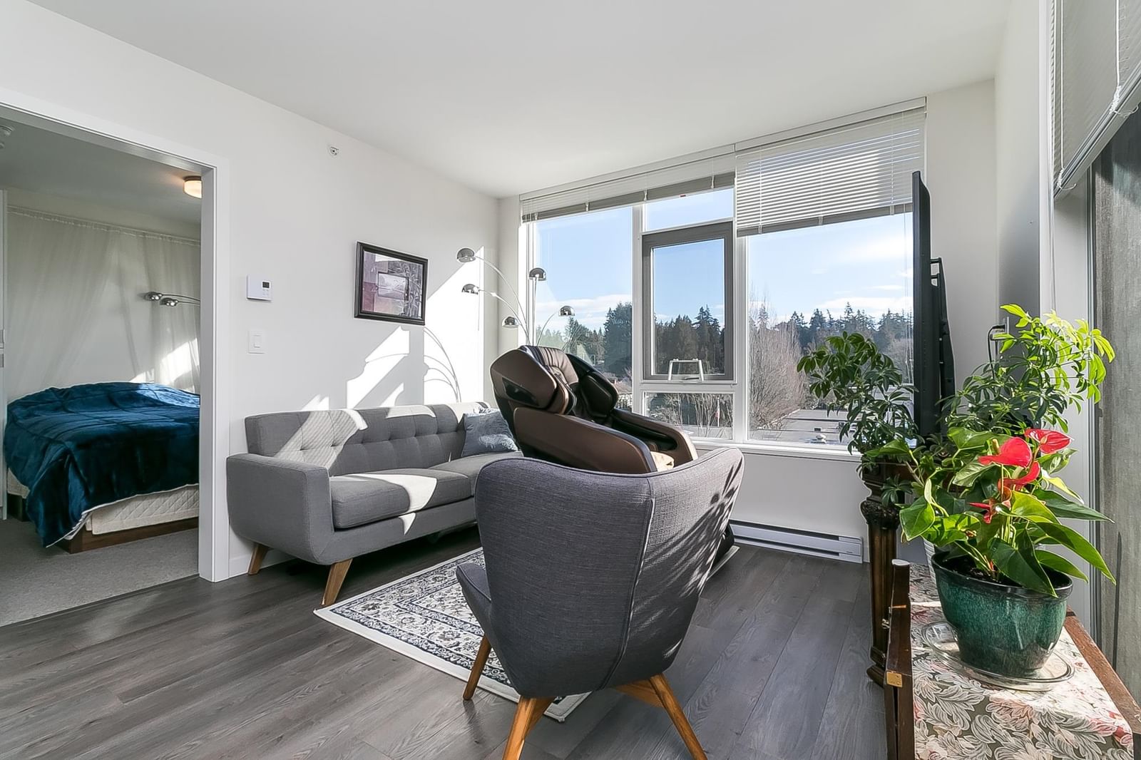 Listing Image 15
