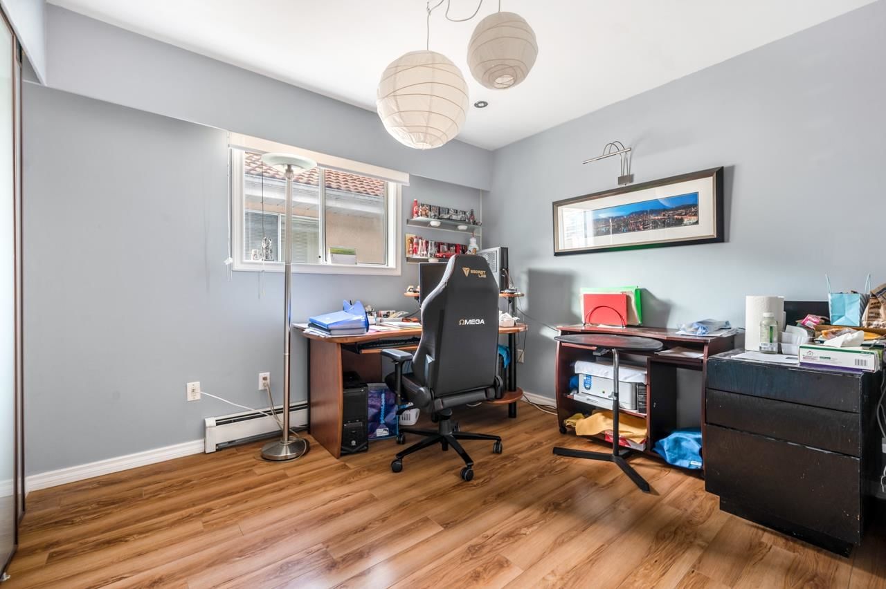 Listing Image 18