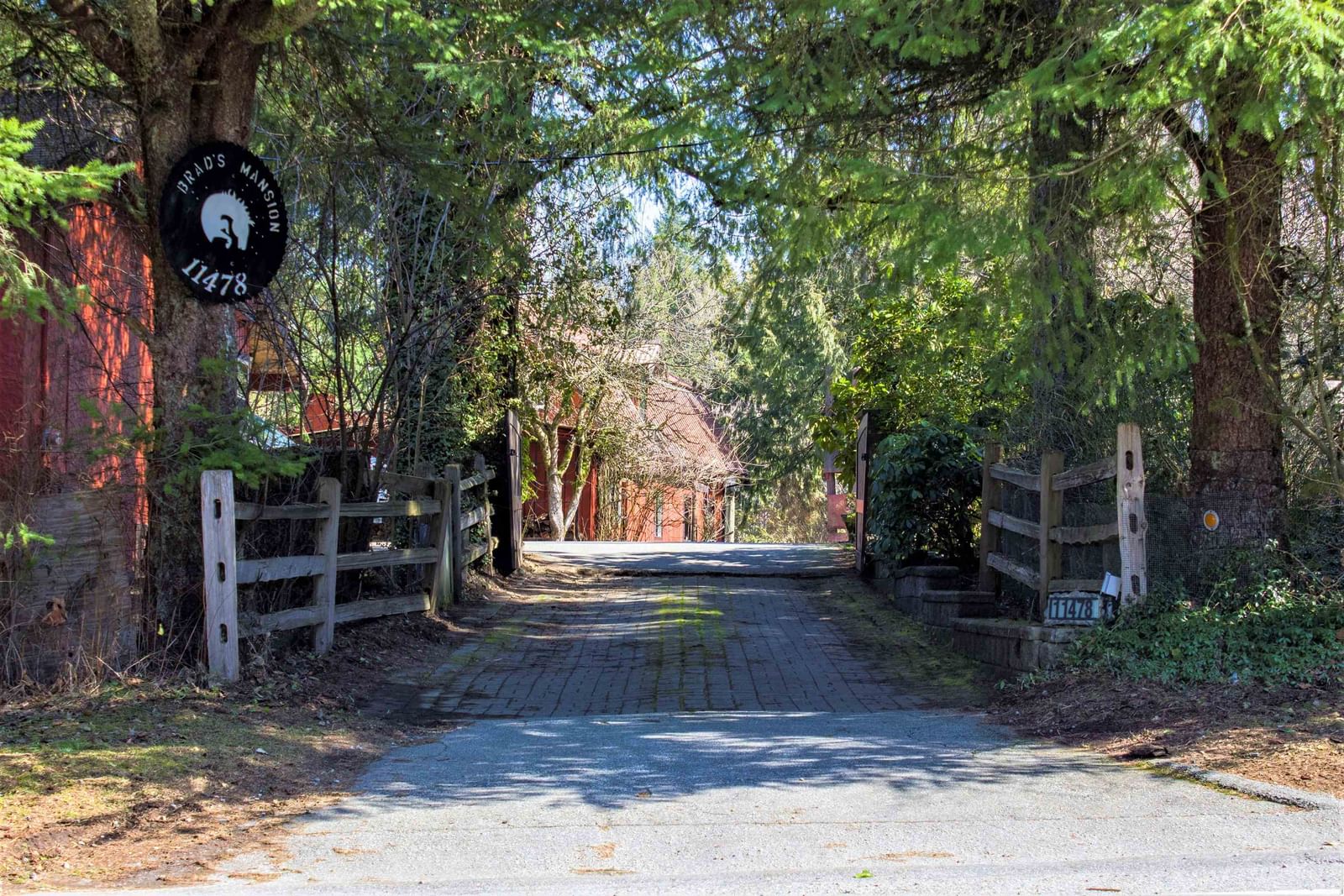 Listing Image 12