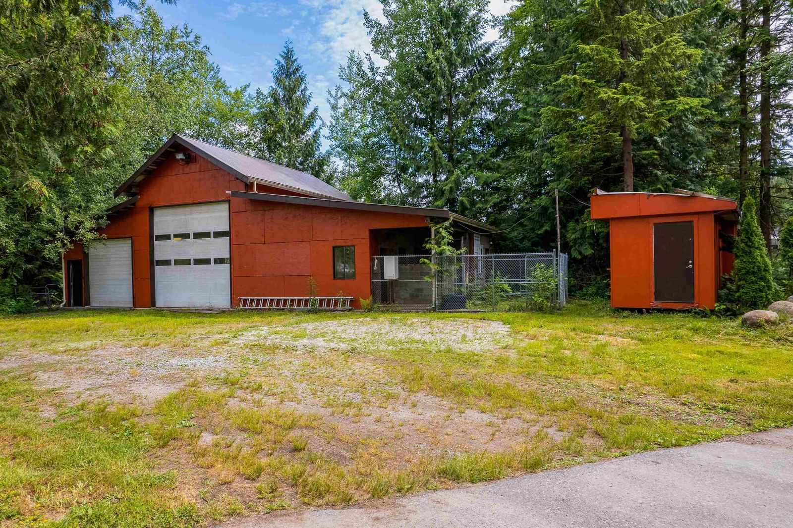 Listing Image 5
