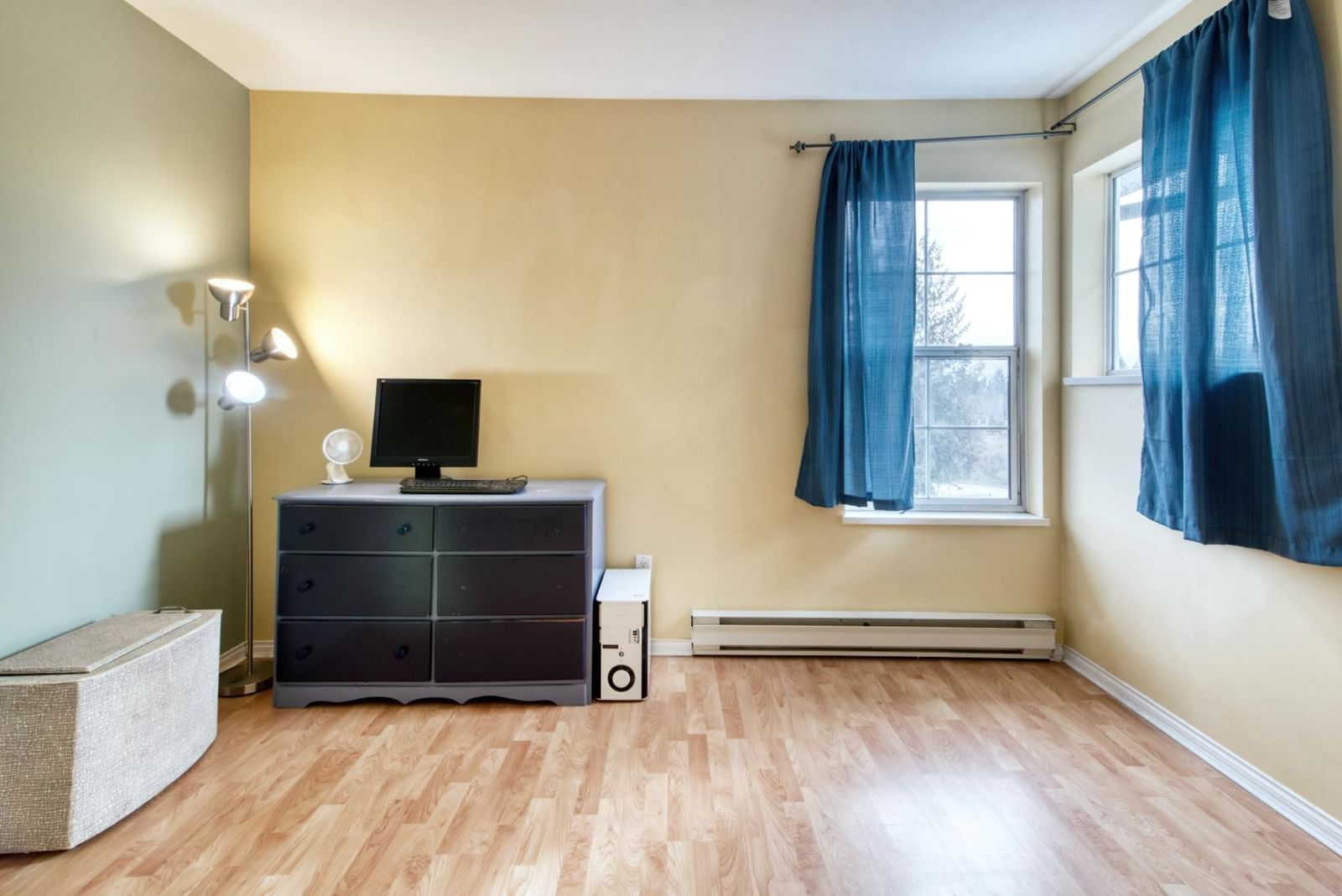 Listing Image 19