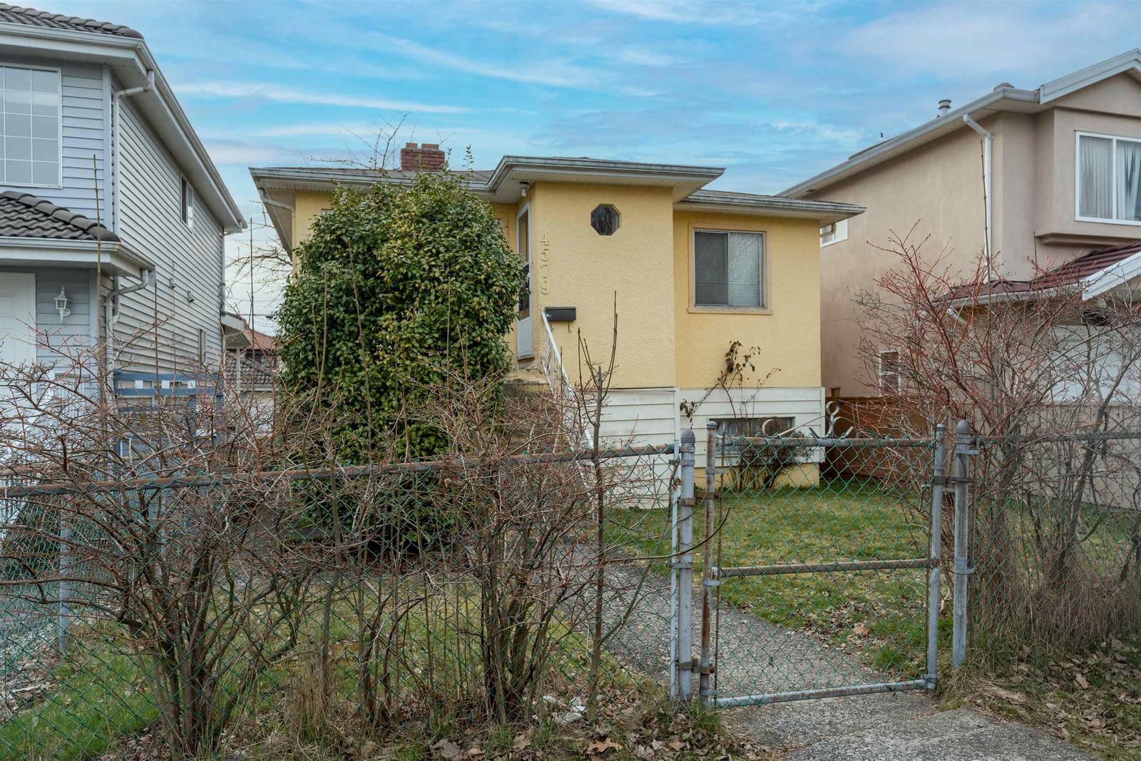 Listing Image 1
