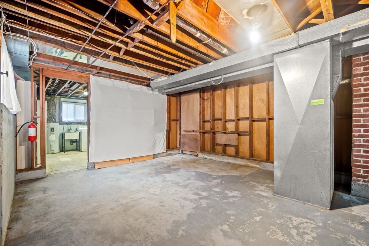 Listing Image 25