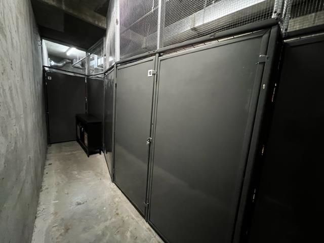 Listing Image 21