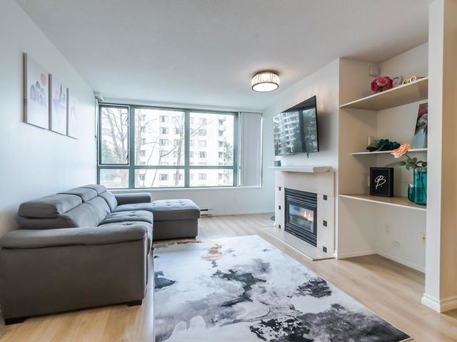 303 - 4888 Hazel Street