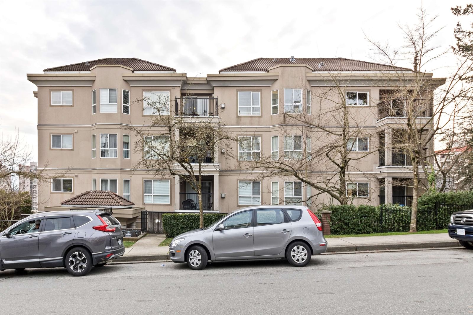 Listing Image 20
