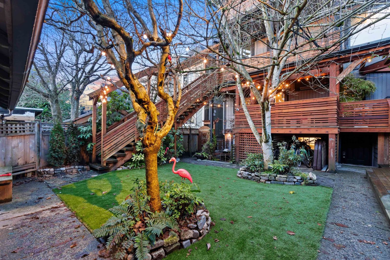 Listing Image 8
