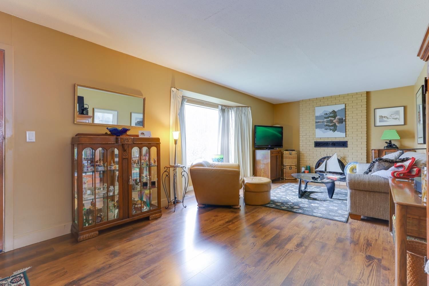 Listing Image 23