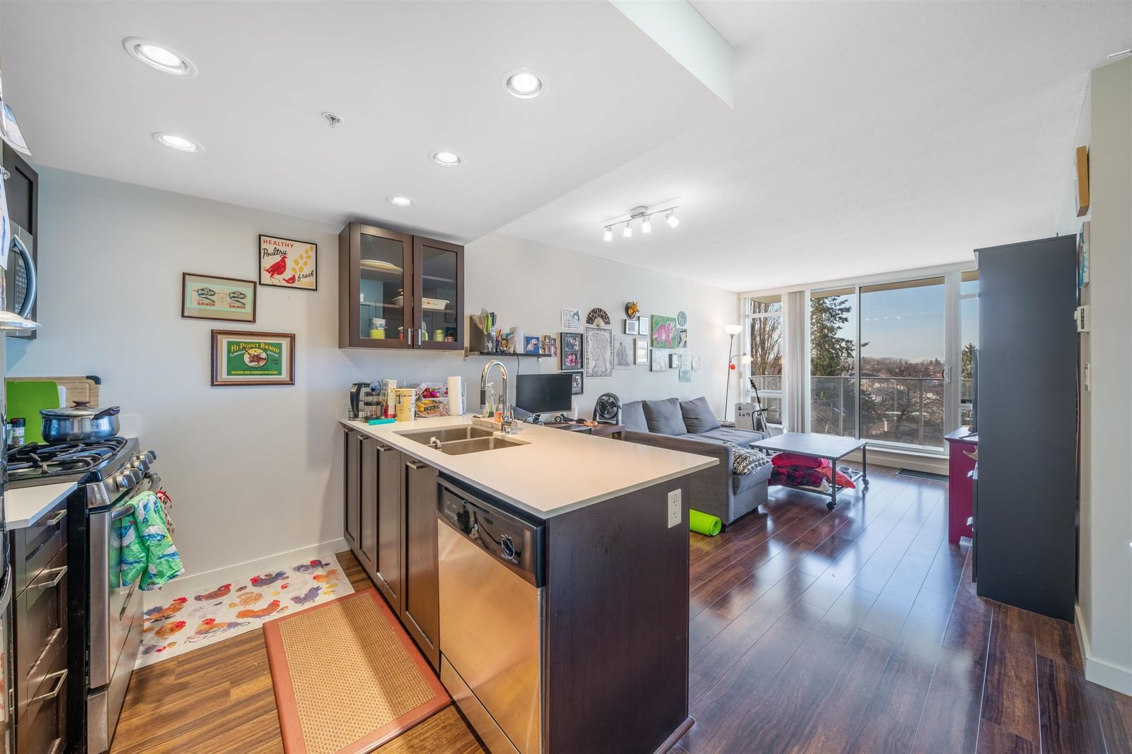 Listing Image 15