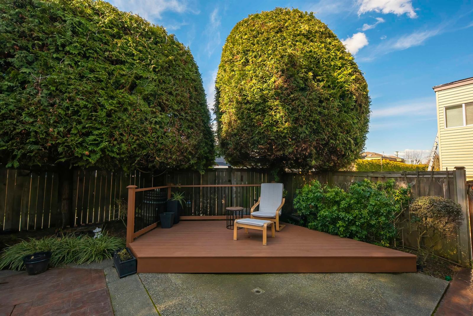 Listing Image 8