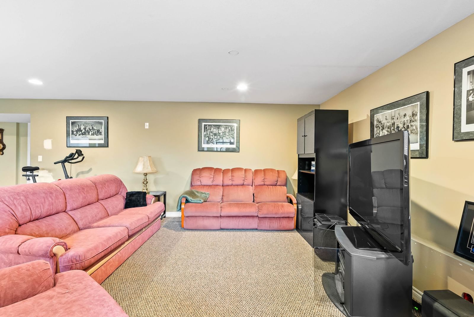 Listing Image 29
