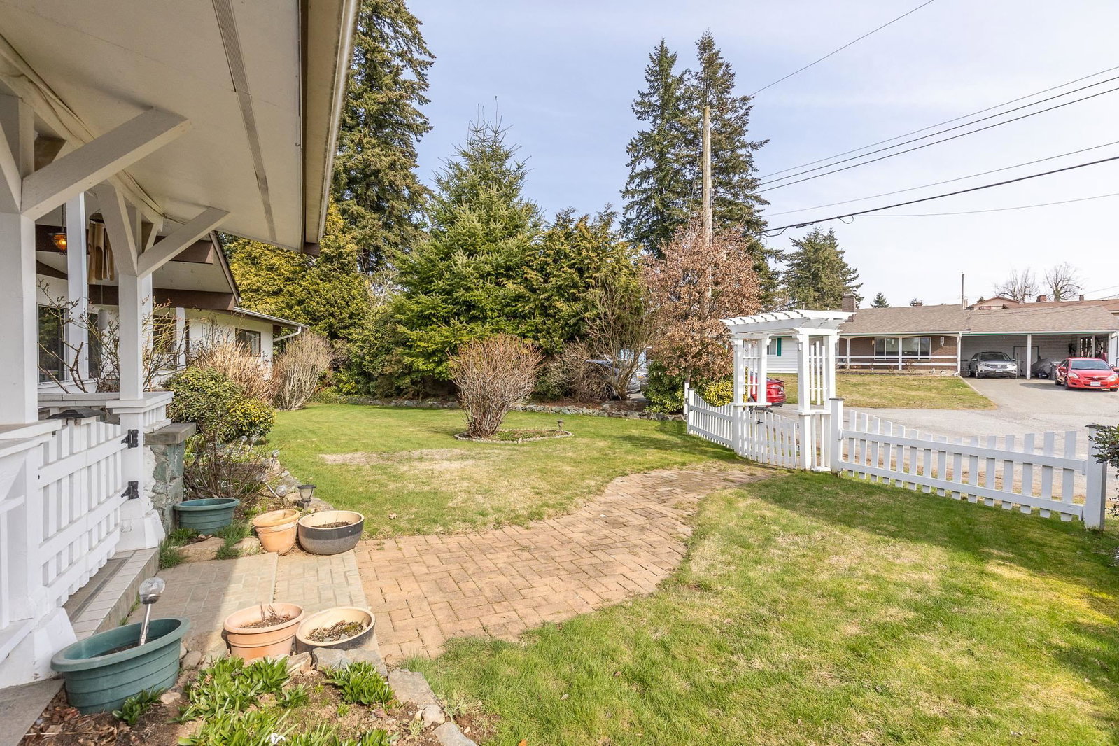 Listing Image 5
