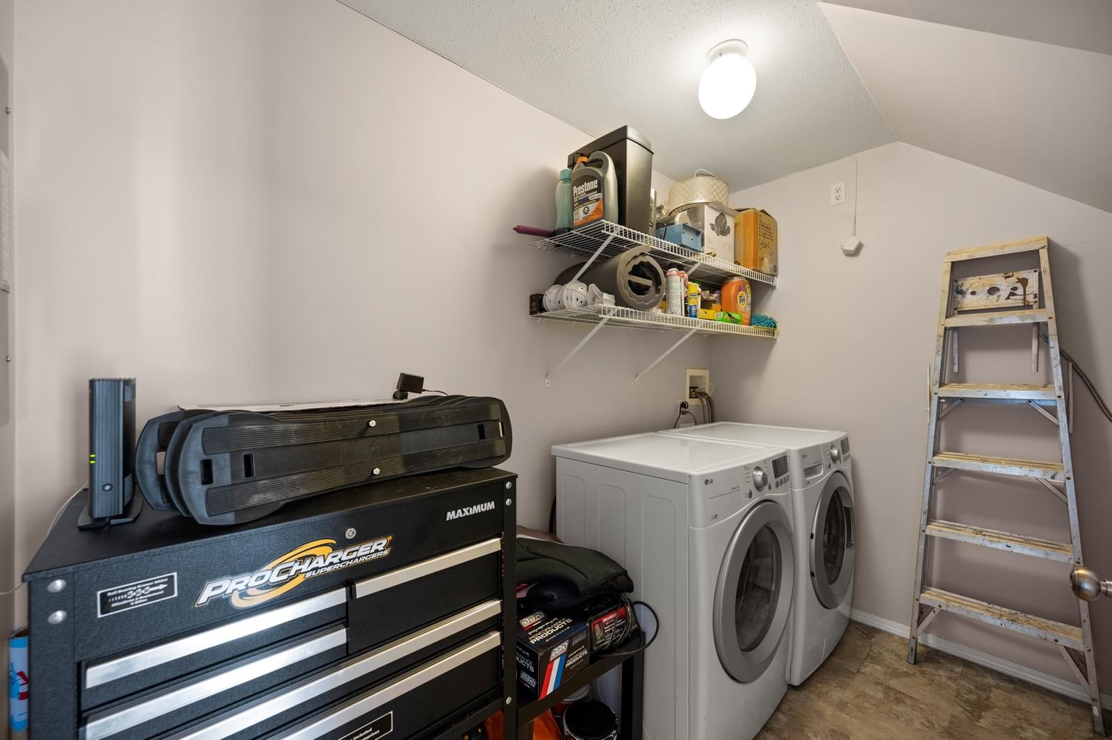Listing Image 13