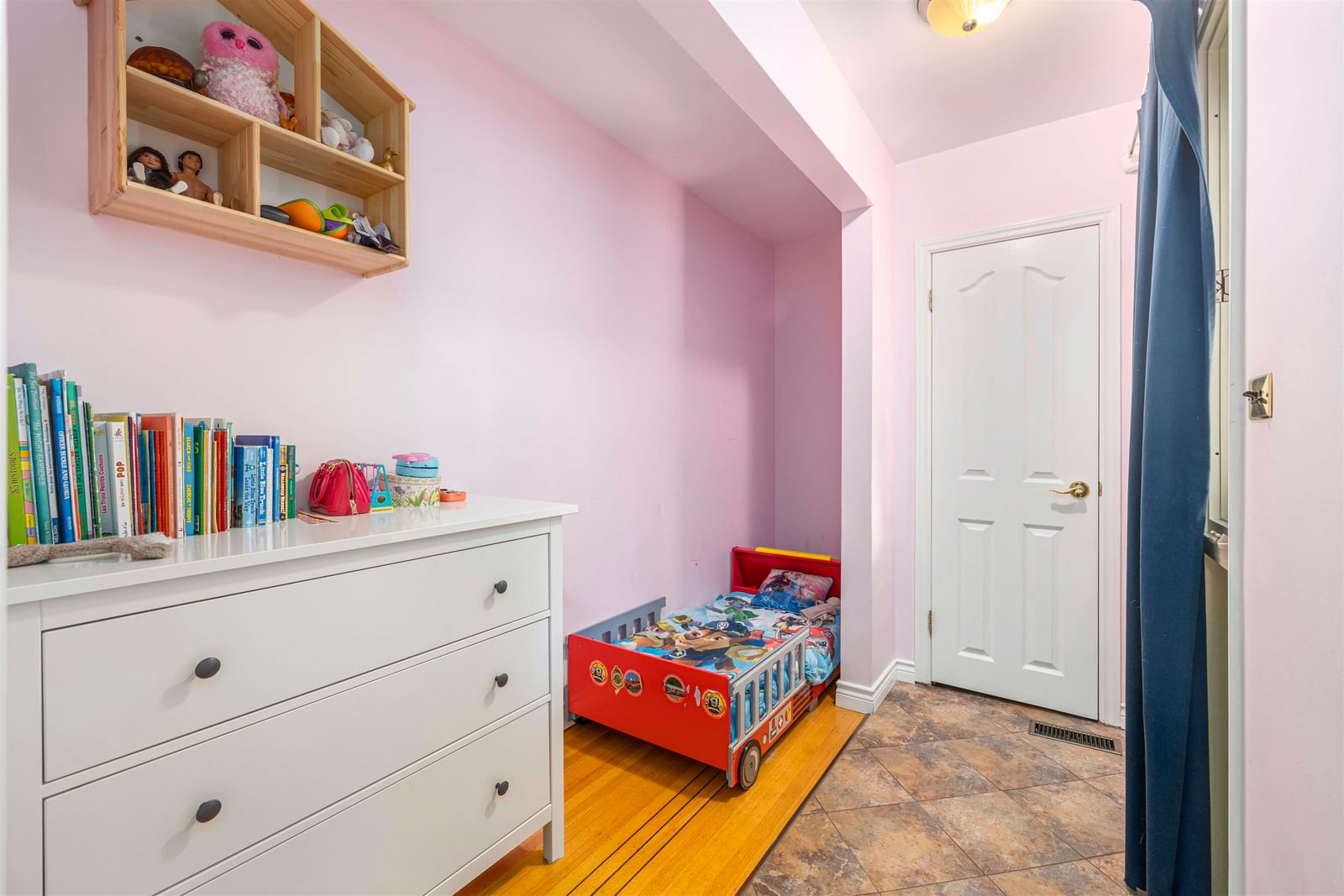 Listing Image 13