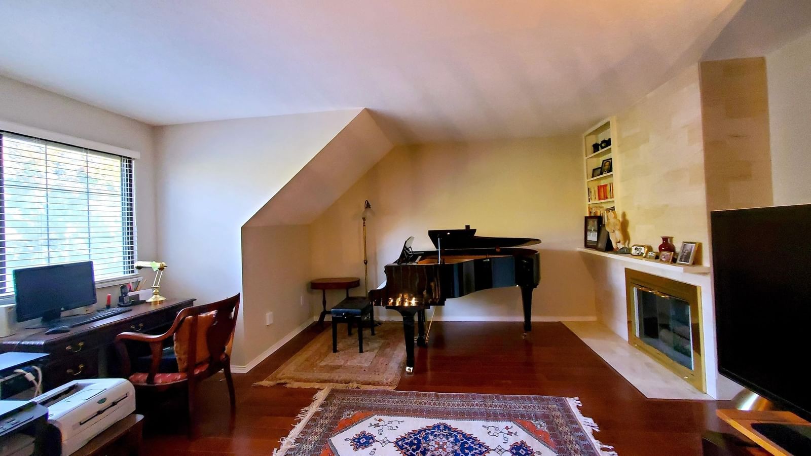 Listing Image 14