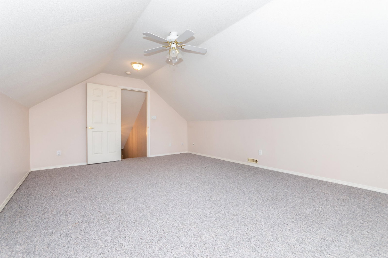 Listing Image 30