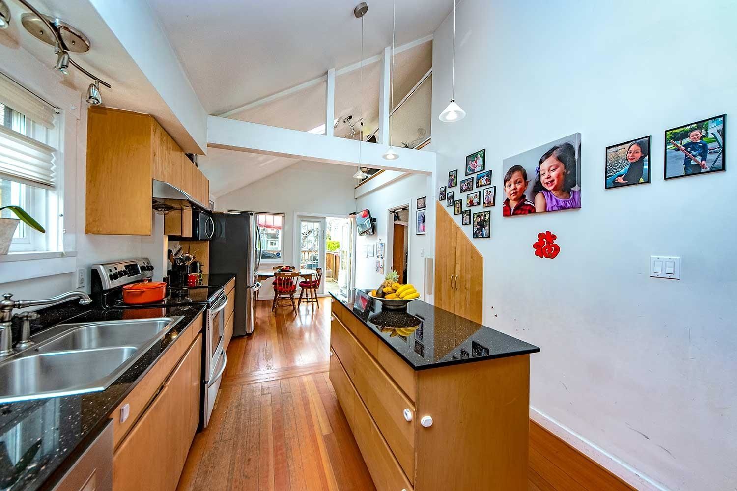 Listing Image 13
