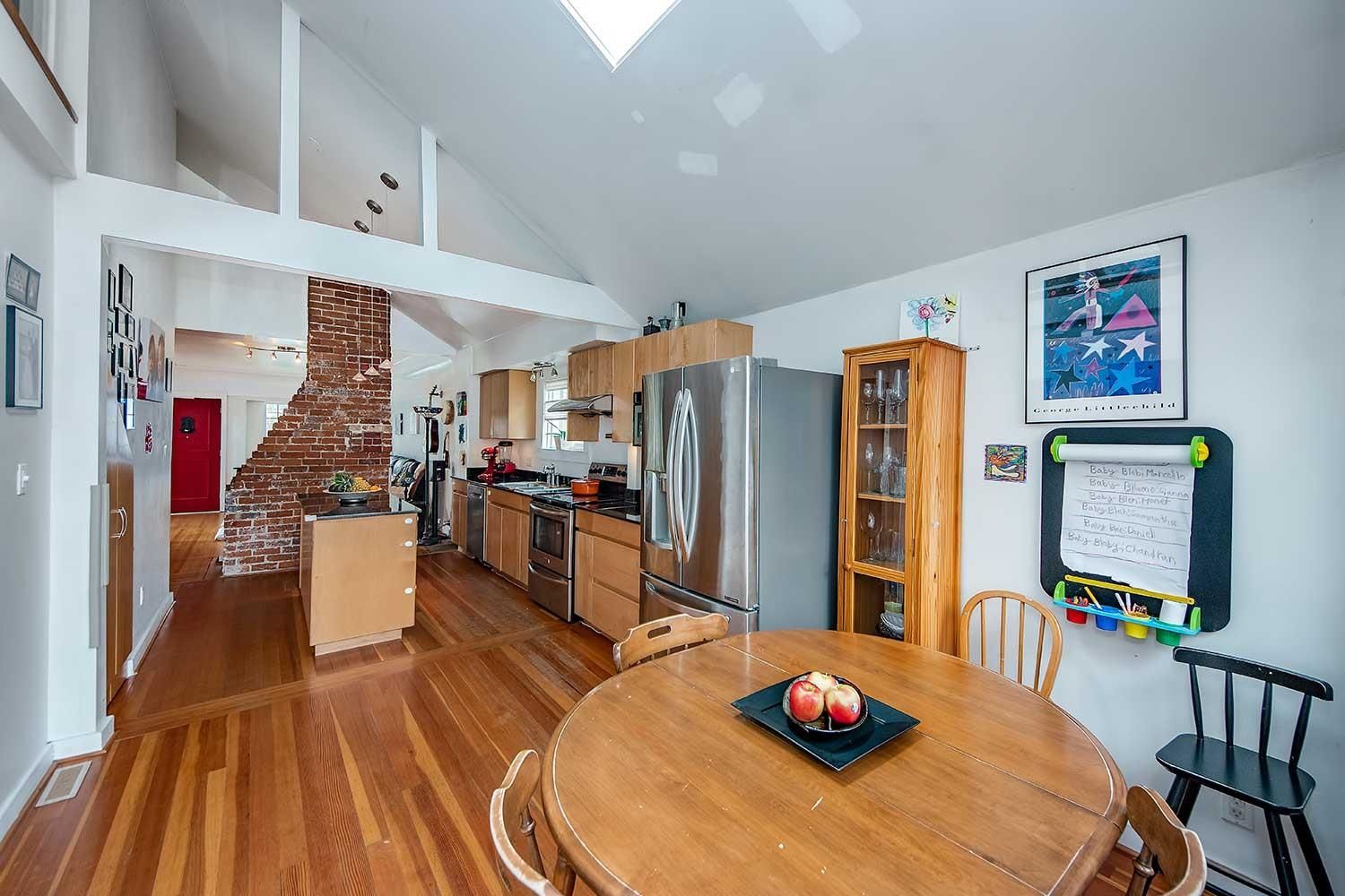 Listing Image 16