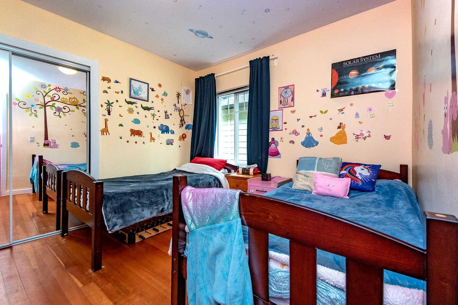 Listing Image 21