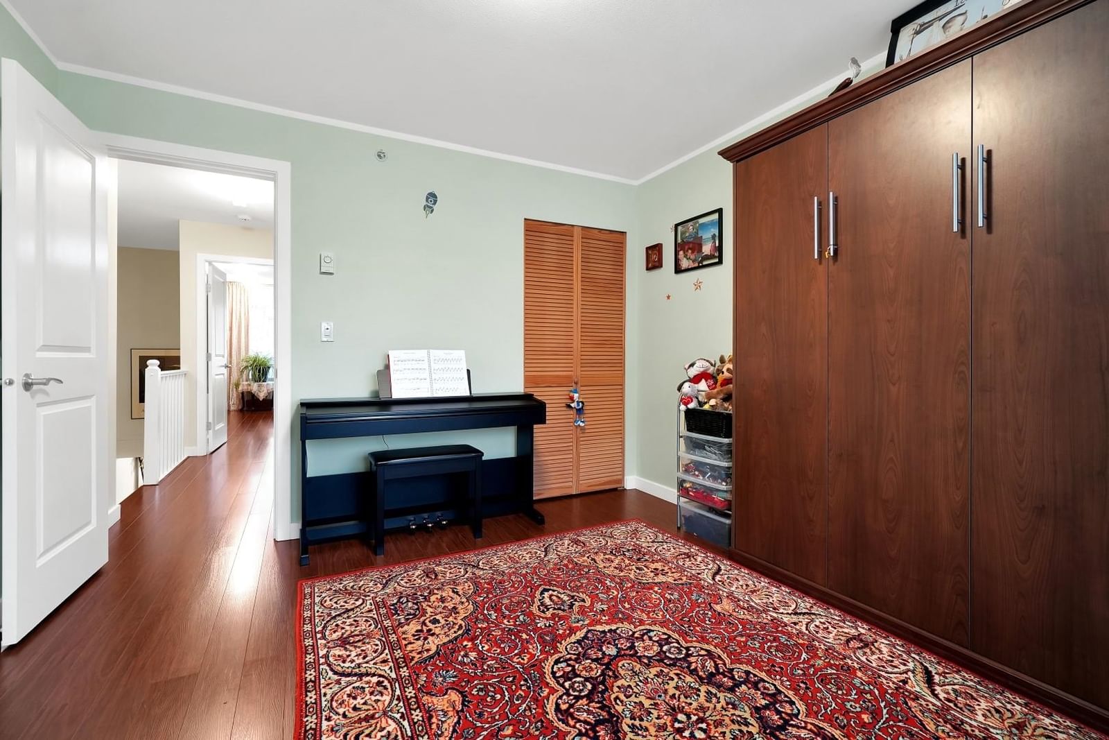 Listing Image 16