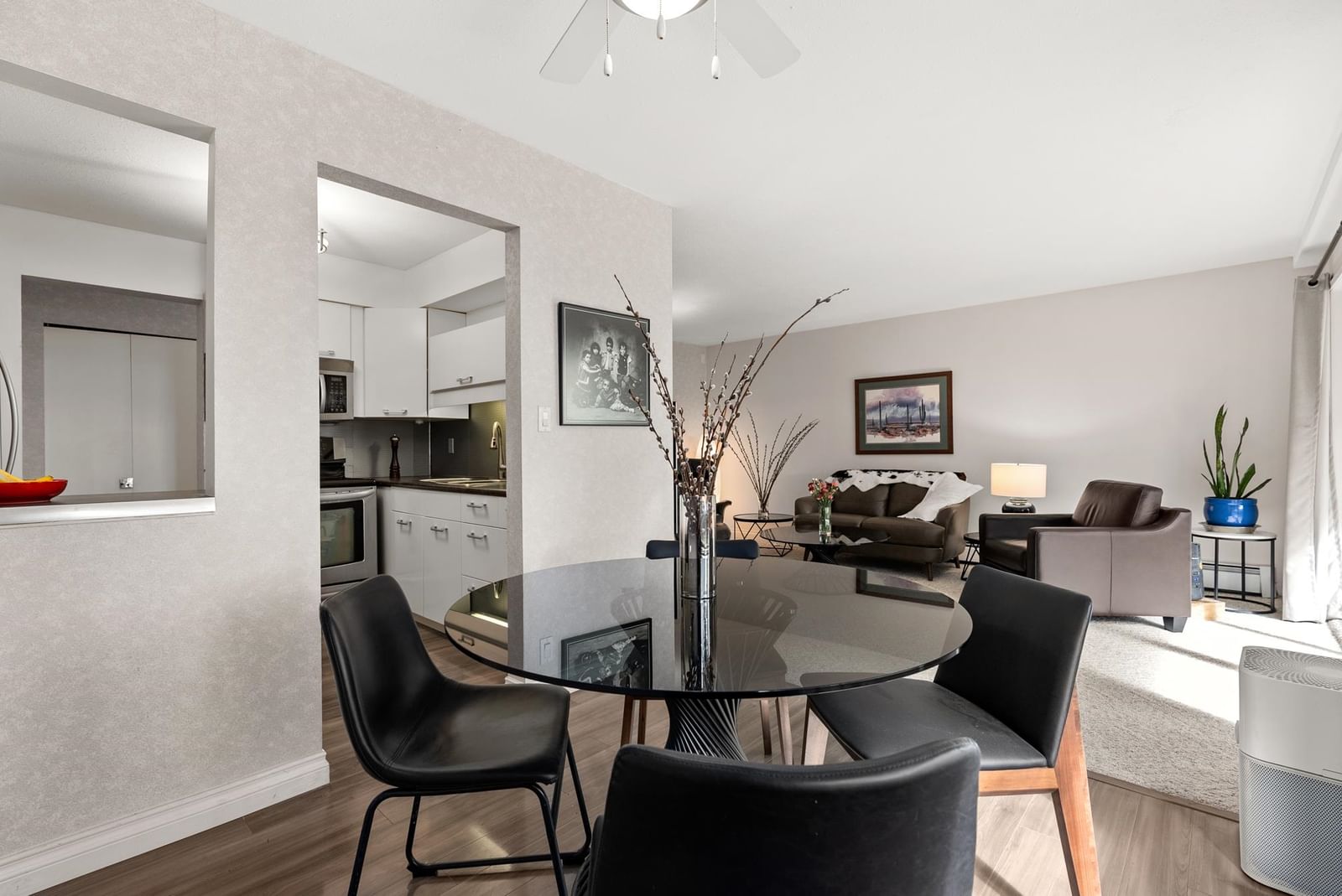 Listing Image 12