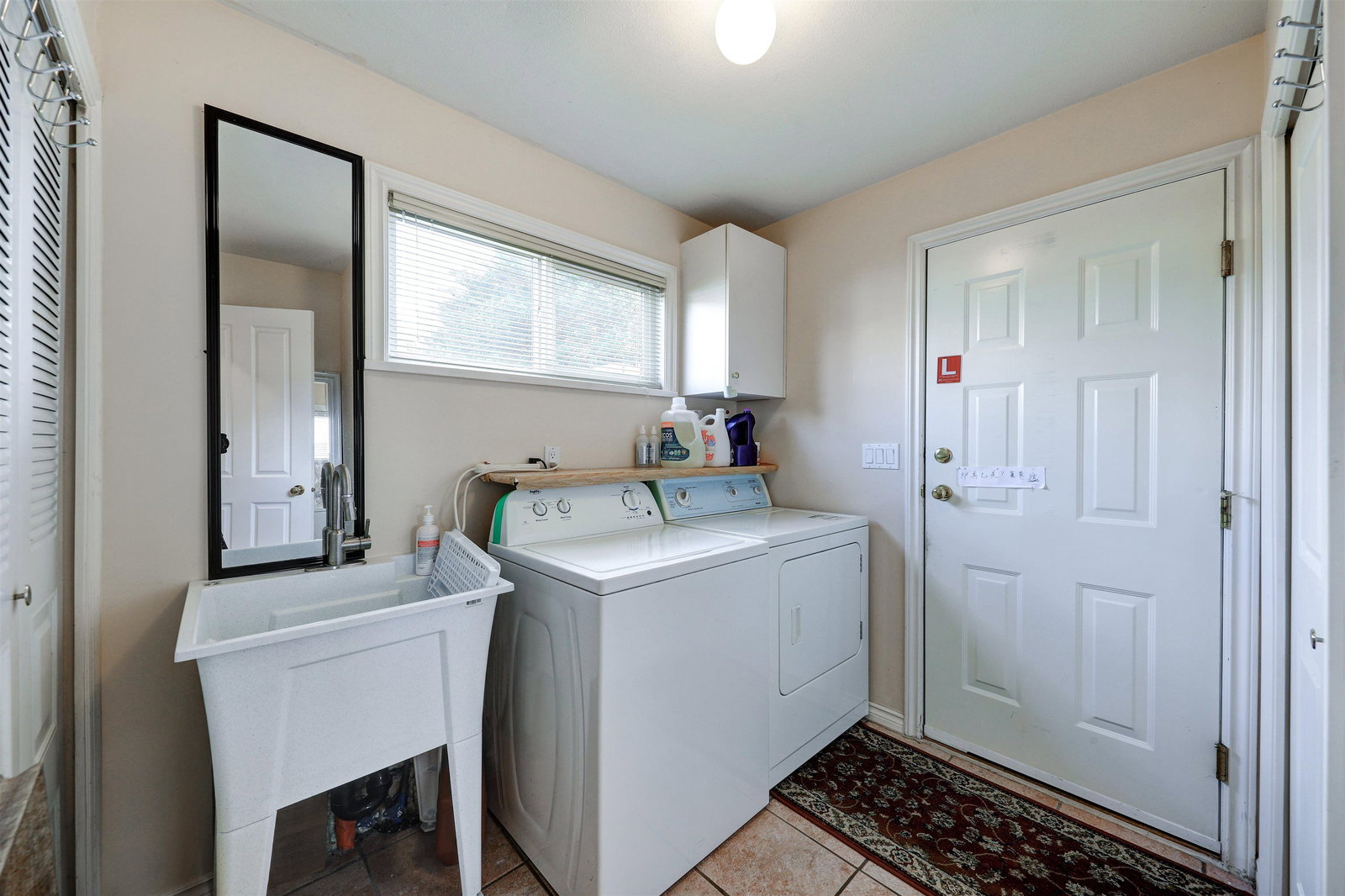 Listing Image 17
