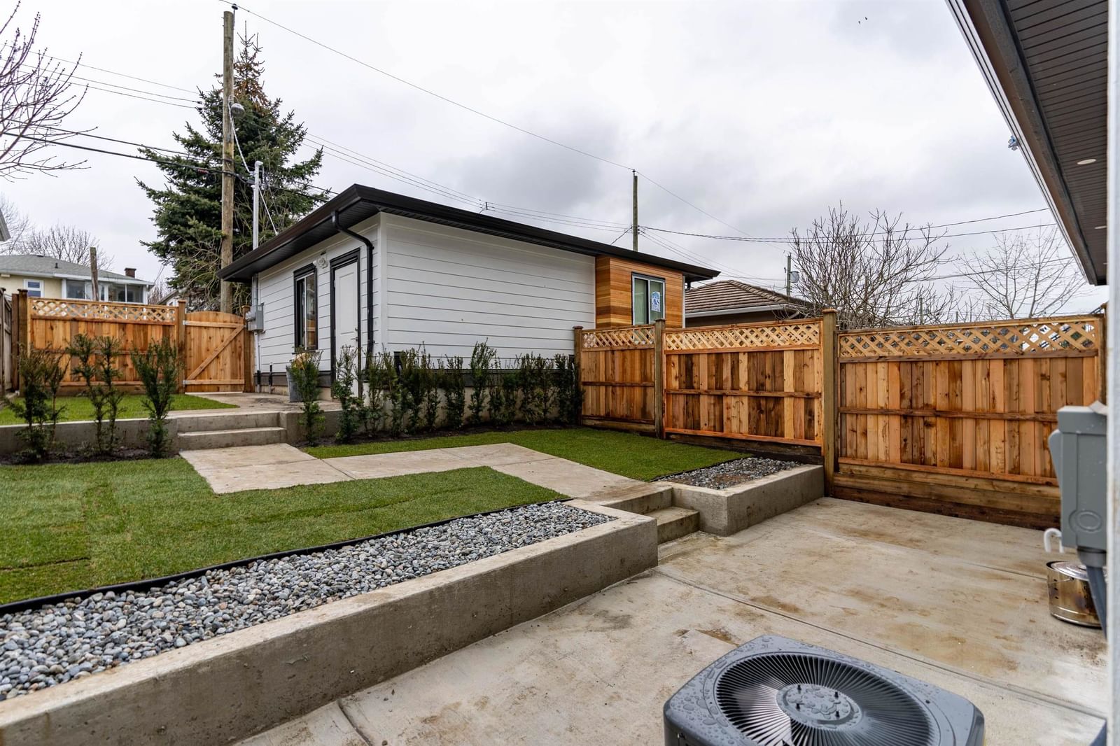 Listing Image 27