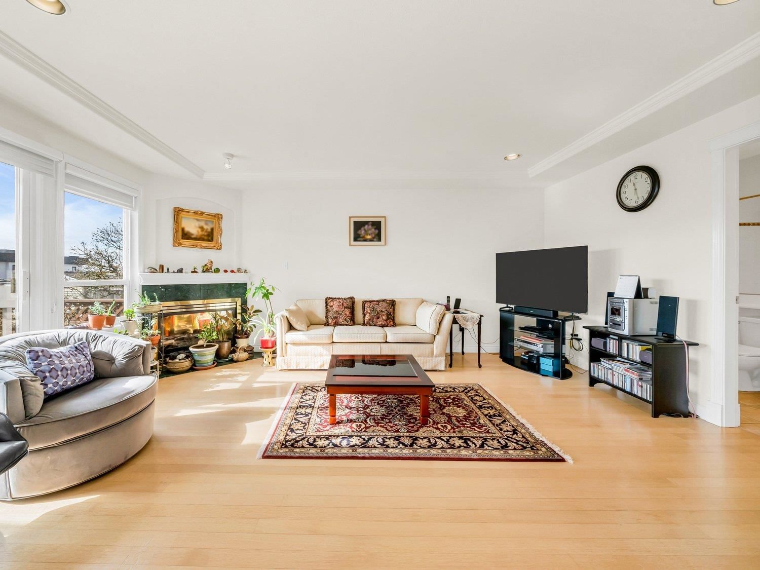 Listing Image 16