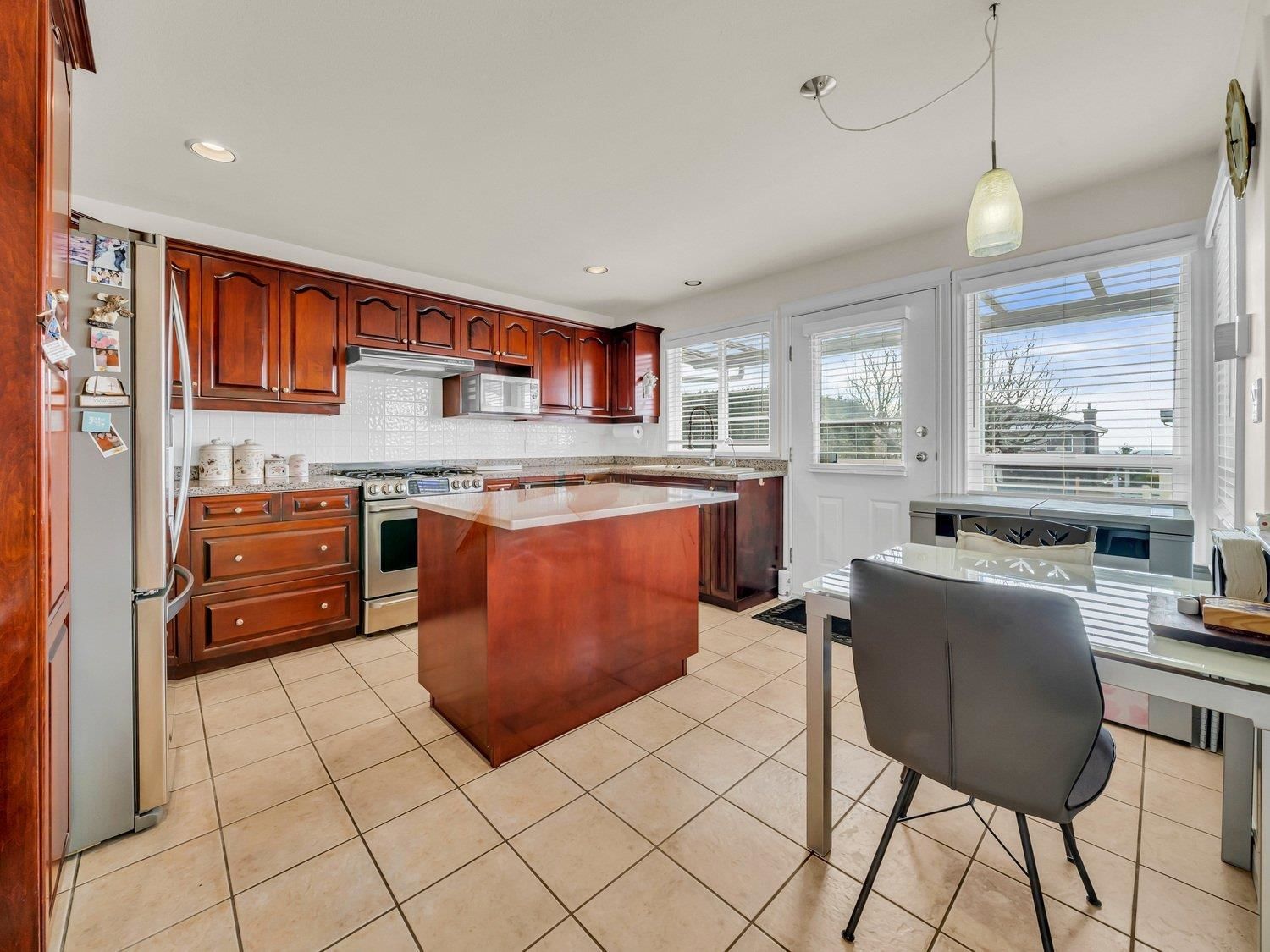 Listing Image 18