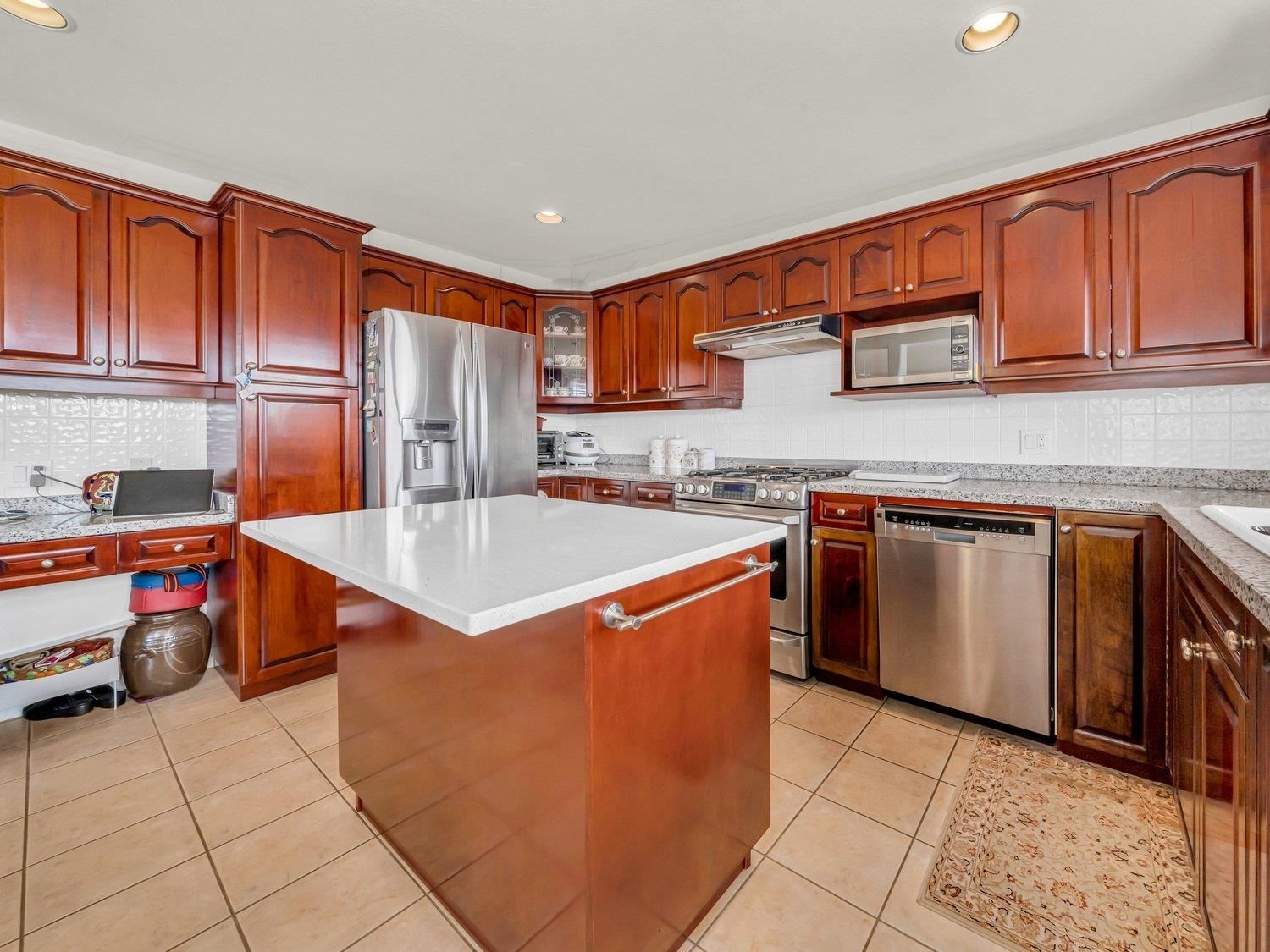 Listing Image 19