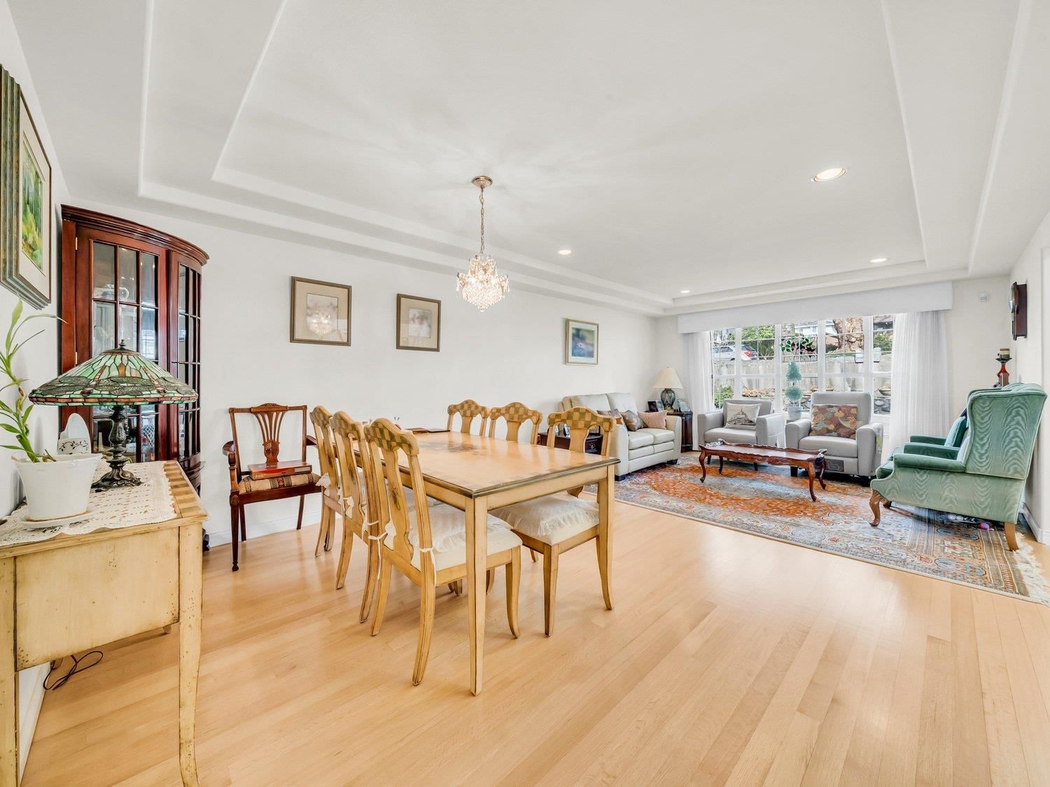 Listing Image 9