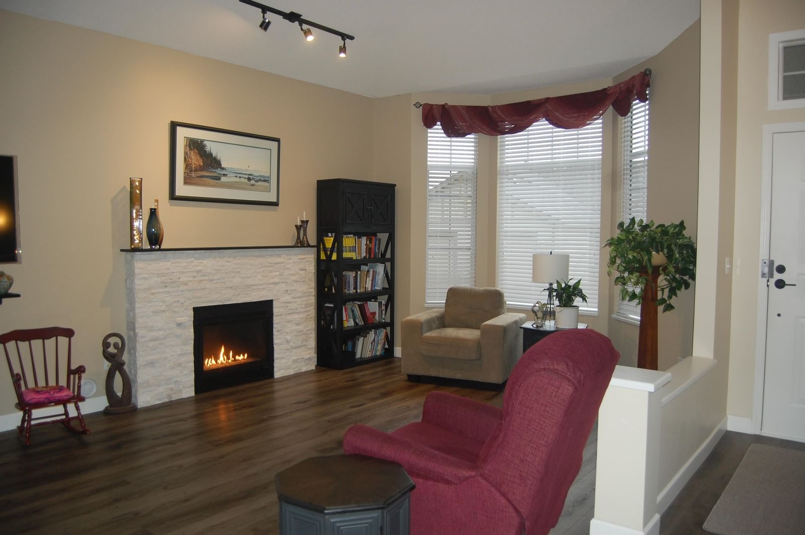 Listing Image 13