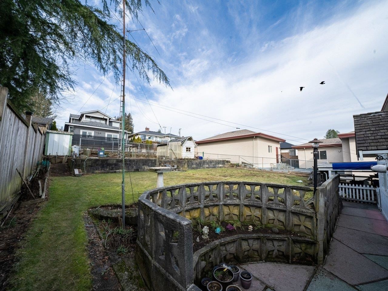 Listing Image 17